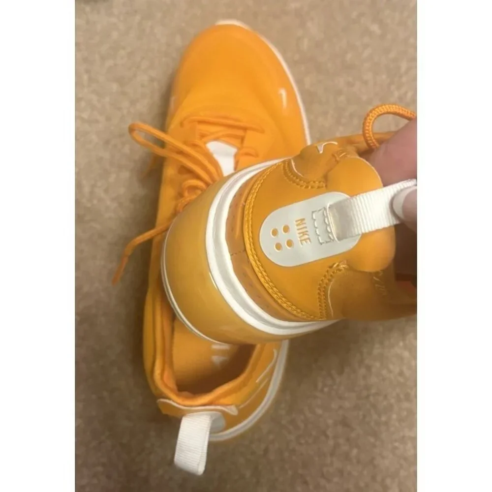Nike Air Max Dia Orange Peel Summit White Womens Size 7